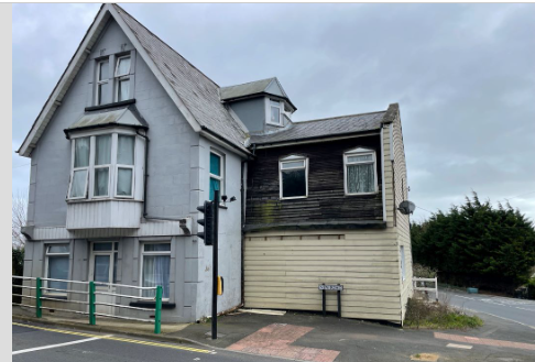 Refurbishment Opportunity in Sandown photo